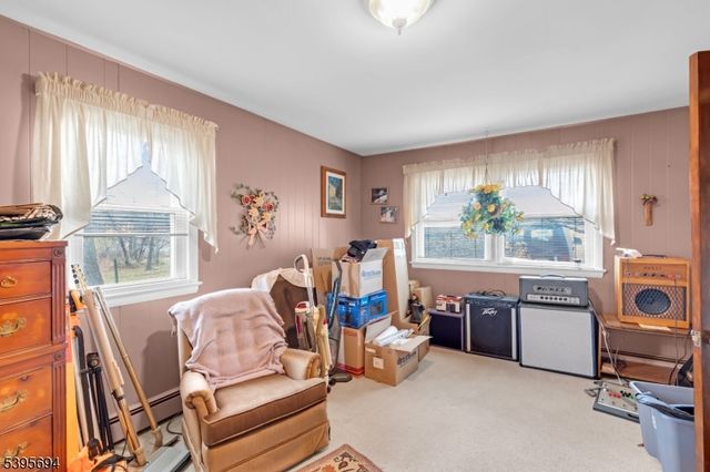 58 Sand Hill Rd, Clinton Twp., NJ 08801