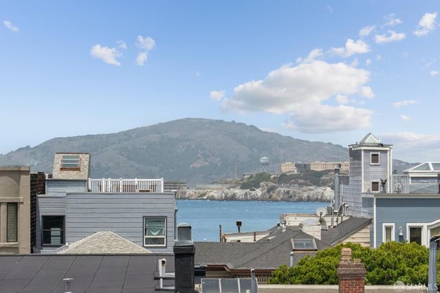 838 Bay Street, San Francisco, CA 94109