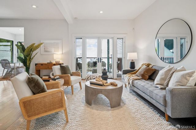 838 Bay Street, San Francisco, CA 94109