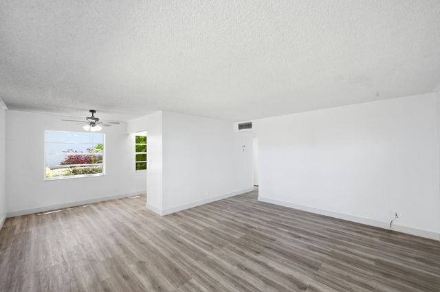 452 Normandy J, Delray Beach, FL 33484