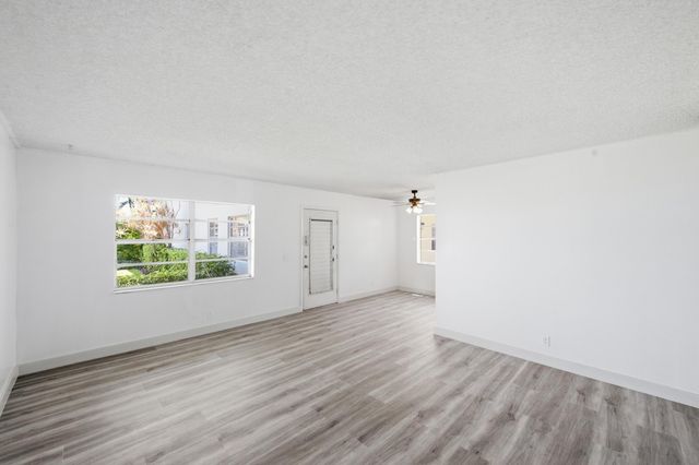 452 Normandy J, Delray Beach, FL 33484