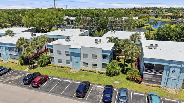 452 Normandy J, Delray Beach, FL 33484