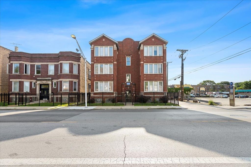 7443 S Jeffery Boulevard 1, Chicago, IL 60649