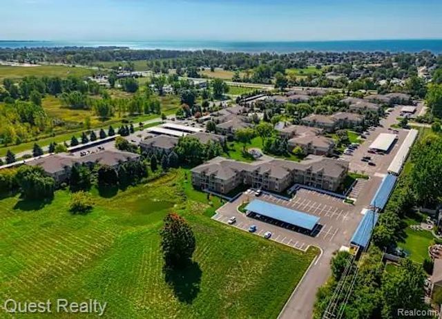 39021 Prentiss Street 106, Harrison Charter Township, MI 48045