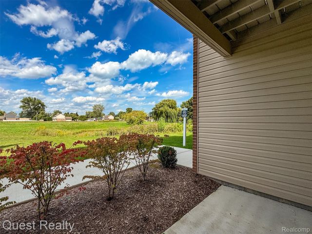 39021 Prentiss Street 106, Harrison Charter Township, MI 48045