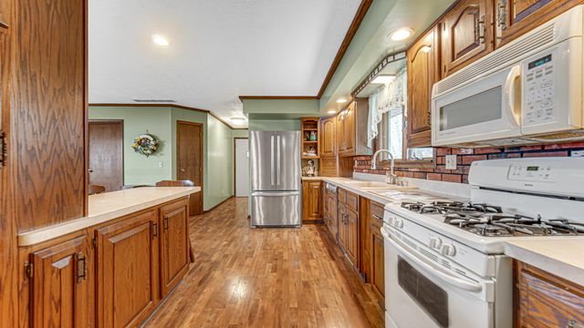 1588 W Severs Road, La Porte, IN 46350