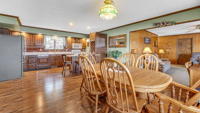 1588 W Severs Road, La Porte, IN 46350