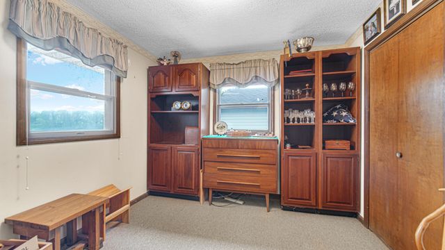 1588 W Severs Road, La Porte, IN 46350