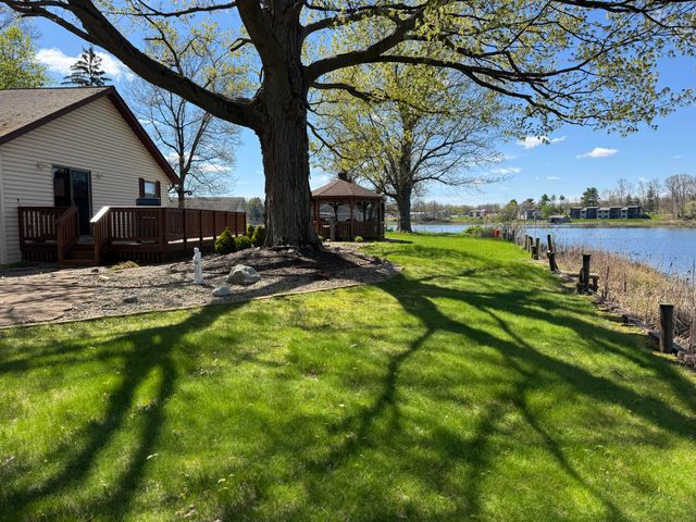 1588 W Severs Road, La Porte, IN 46350