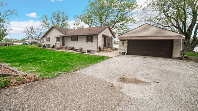 1588 W Severs Road, La Porte, IN 46350