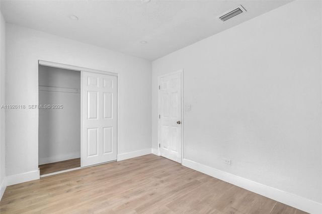 975 NW 134th St, North Miami, FL 33168