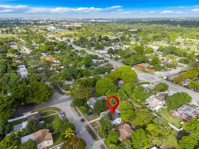 975 NW 134th St, North Miami, FL 33168