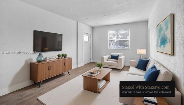 975 NW 134th St, North Miami, FL 33168