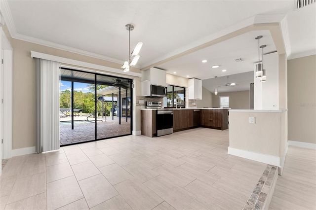 124 E NORTH SHORE AVENUE, North Fort Myers, FL 33917