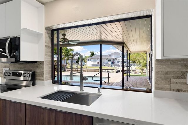 124 E NORTH SHORE AVENUE, North Fort Myers, FL 33917