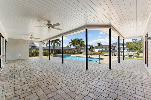 124 E NORTH SHORE AVENUE, North Fort Myers, FL 33917