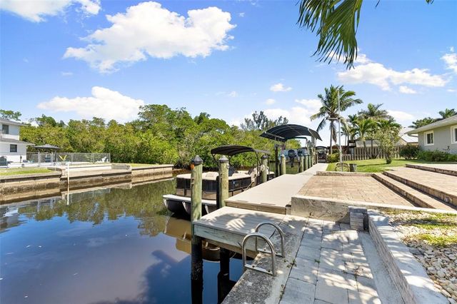 124 E NORTH SHORE AVENUE, North Fort Myers, FL 33917