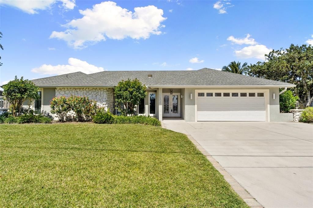 124 E NORTH SHORE AVENUE, North Fort Myers, FL 33917