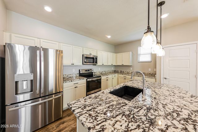 16572 W JENAN Drive, Surprise, AZ 85388
