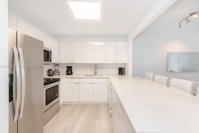 2301 Collins Avenue 401, Miami Beach, FL 33139
