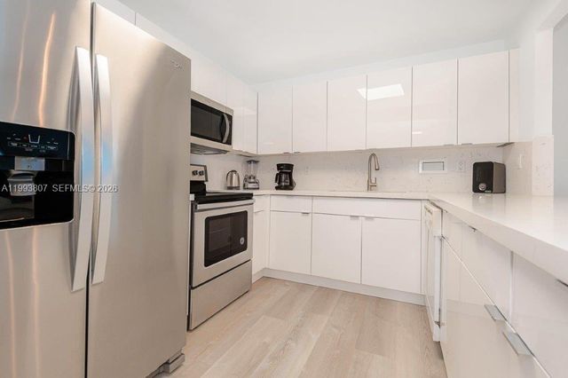 2301 Collins Avenue 401, Miami Beach, FL 33139