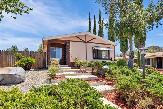 34230 Tractor Trail, Wildomar, CA 92595