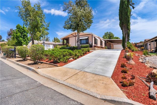 34230 Tractor Trail, Wildomar, CA 92595