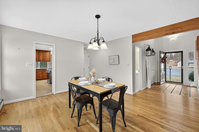 8423 LOCK LN, Warrenton, VA 20186