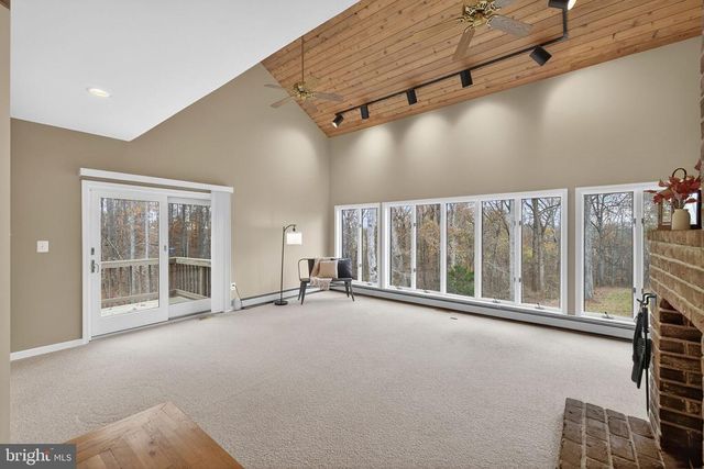 8423 LOCK LN, Warrenton, VA 20186