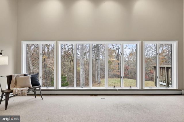 8423 LOCK LN, Warrenton, VA 20186