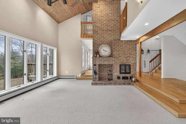 8423 LOCK LN, Warrenton, VA 20186