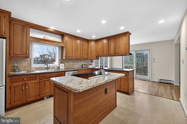 8423 LOCK LN, Warrenton, VA 20186