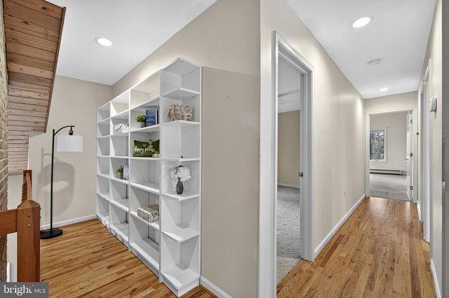 8423 LOCK LN, Warrenton, VA 20186