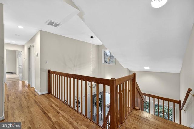 8423 LOCK LN, Warrenton, VA 20186