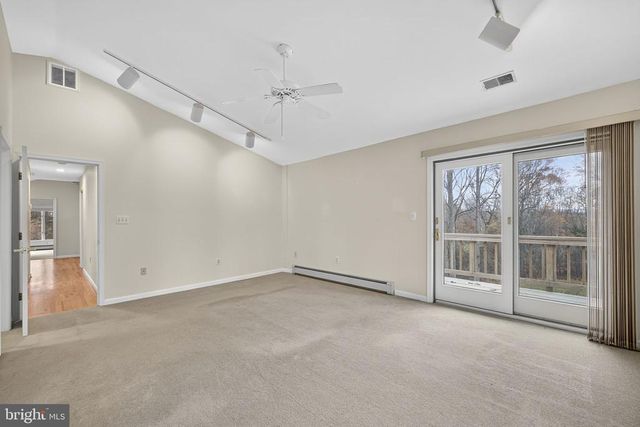 8423 LOCK LN, Warrenton, VA 20186