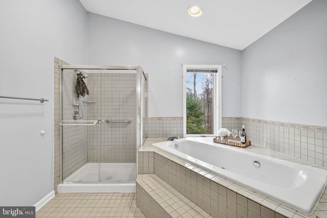 8423 LOCK LN, Warrenton, VA 20186