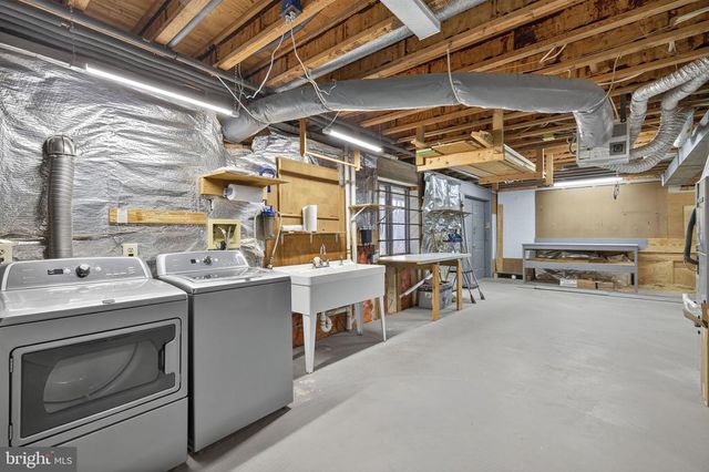 8423 LOCK LN, Warrenton, VA 20186