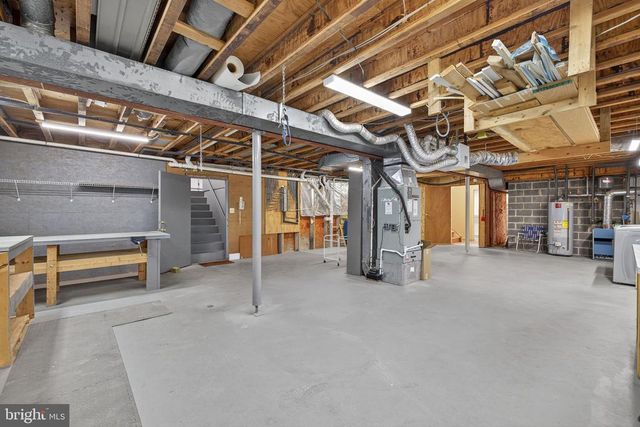 8423 LOCK LN, Warrenton, VA 20186