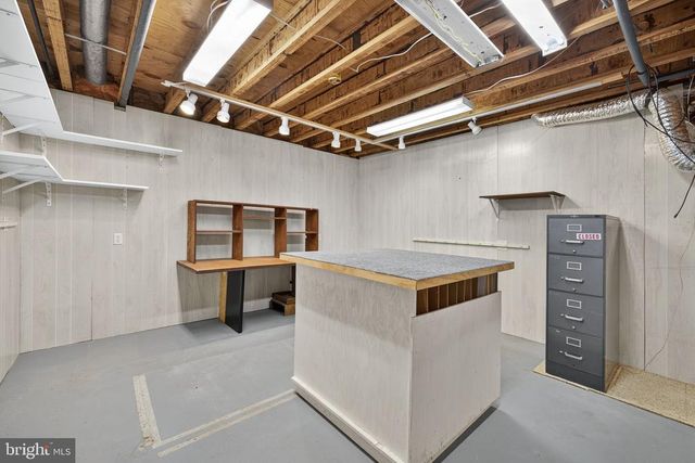 8423 LOCK LN, Warrenton, VA 20186