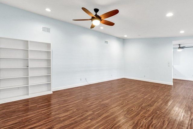 725 Timber Ridge Trail SW Unit B, Vero Beach, FL 32962