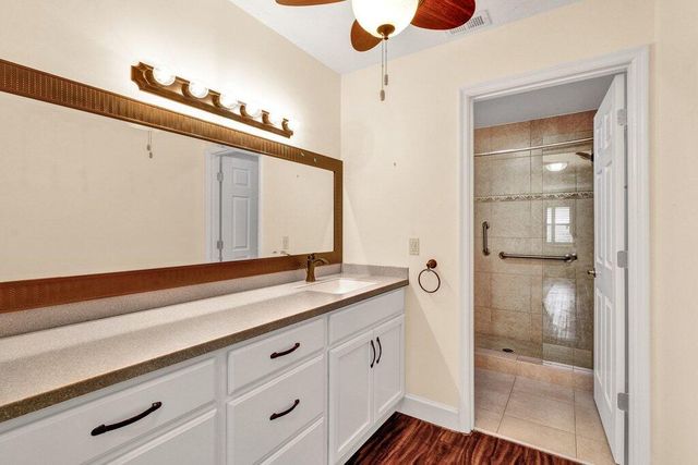 725 Timber Ridge Trail SW Unit B, Vero Beach, FL 32962