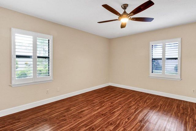 725 Timber Ridge Trail SW Unit B, Vero Beach, FL 32962