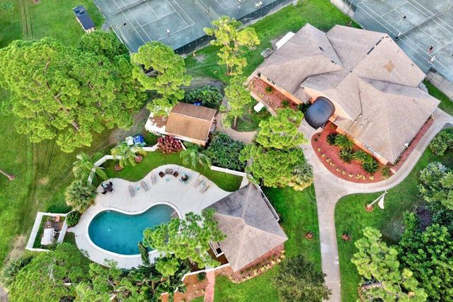 725 Timber Ridge Trail SW Unit B, Vero Beach, FL 32962