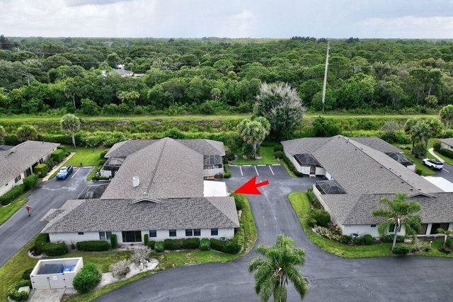 725 Timber Ridge Trail SW Unit B, Vero Beach, FL 32962