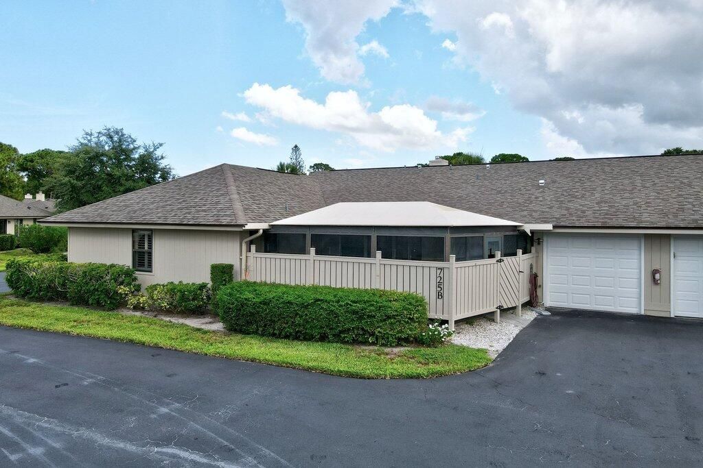 725 Timber Ridge Trail SW Unit B, Vero Beach, FL 32962