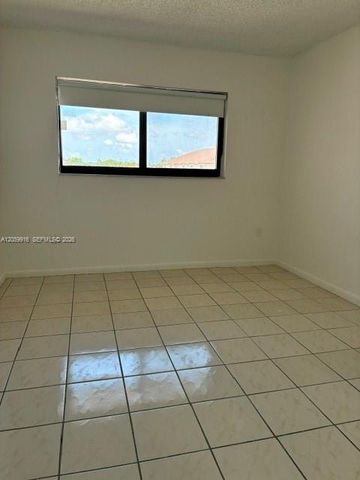 1121 SW 105th Ave 308, Miami, FL 33174