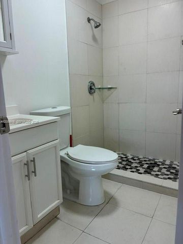1121 SW 105th Ave 308, Miami, FL 33174