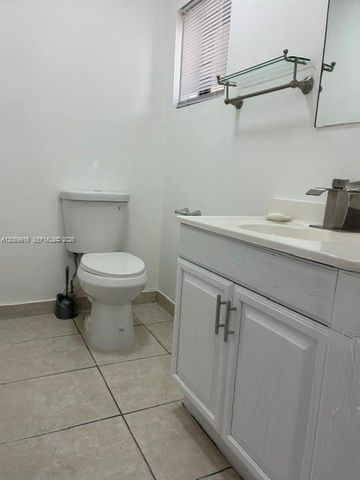 1121 SW 105th Ave 308, Miami, FL 33174
