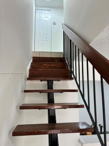 1121 SW 105th Ave 308, Miami, FL 33174
