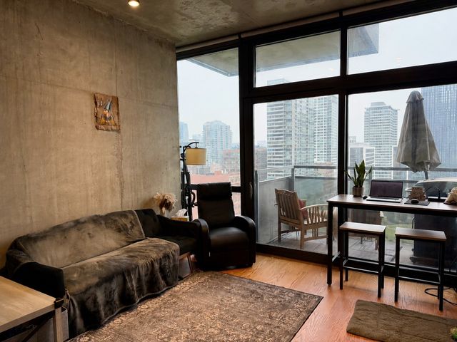 235 W Van Buren Street 1606, Chicago, IL 60607